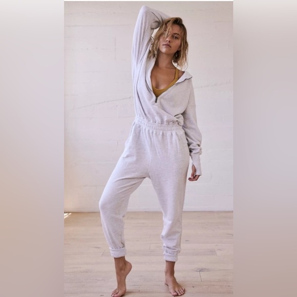 Free People Pants - Free People Movement Training Day. NWOT.  White Heather